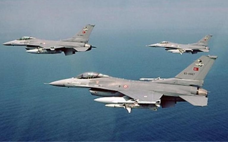 Νέες «χαμηλές πτήσεις» τουρκικών F-16 πάνω από Οινούσσες & Παναγιά – Αναγνωρίστηκαν και αναχαιτίστηκαν