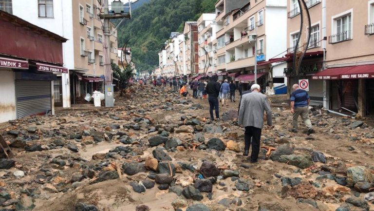 Τουρκία – Πλημμύρες: Νέος απολογισμός – Πέντε νεκροί και 12 αγνοούμενοι